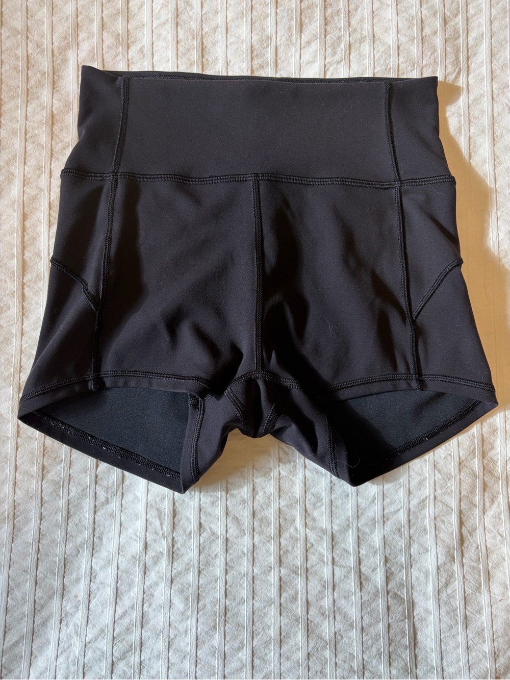 LULULEMON- size 4 black In Movement Shorts